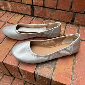 Amazon Essentials Belice Silver Size 9 Ballet Flat